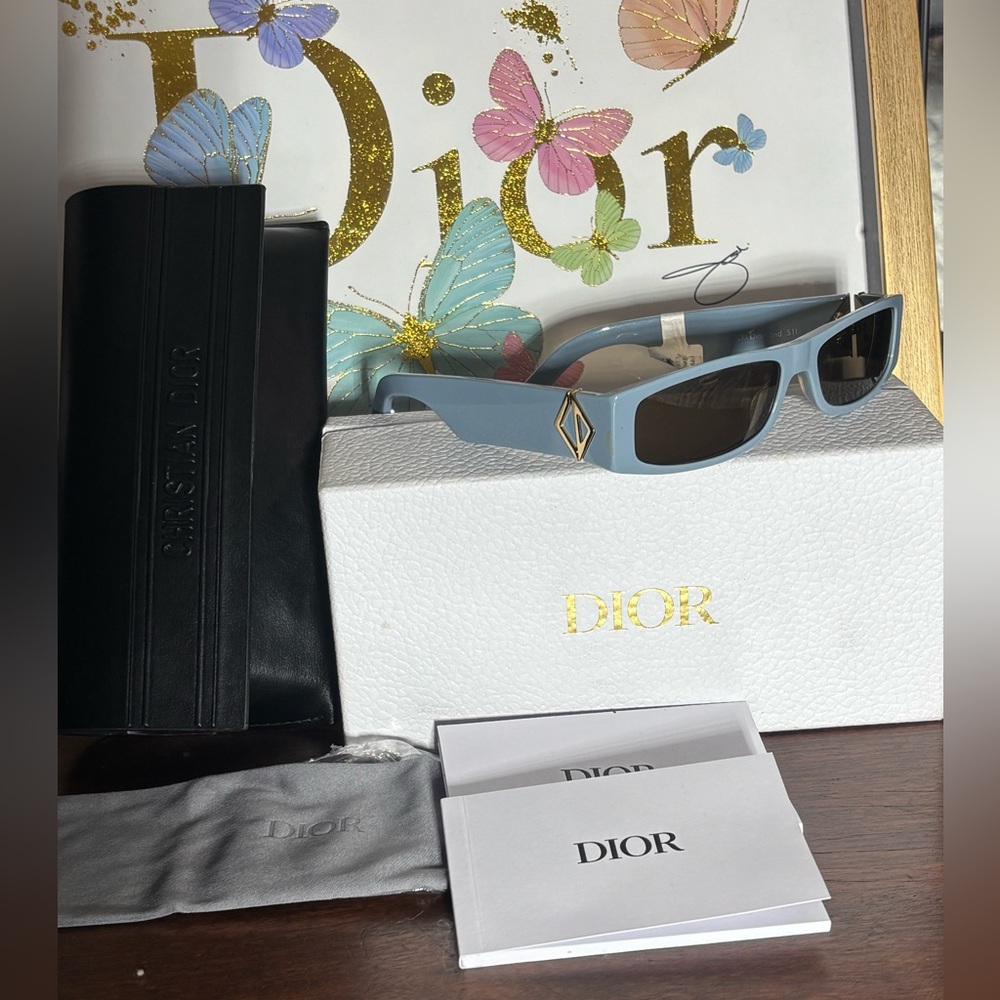 Dior Light Blue Diamond S11 Sunglasses with Gold Detail All Inclusive